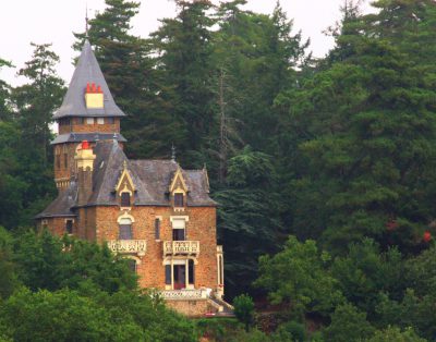 Chateau Le Mur