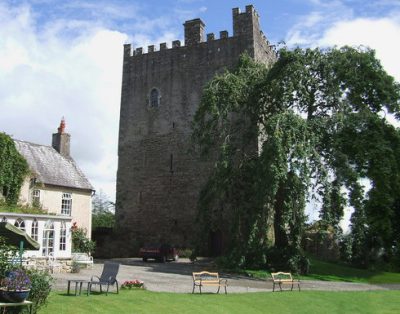 Ballaghmore Castle